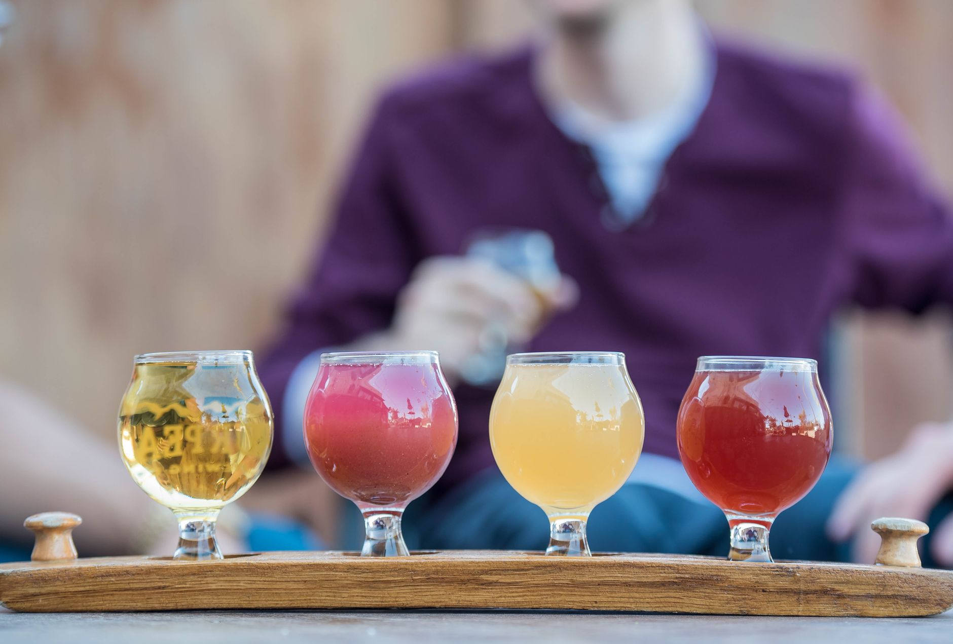 $5 tasting flights every Friday